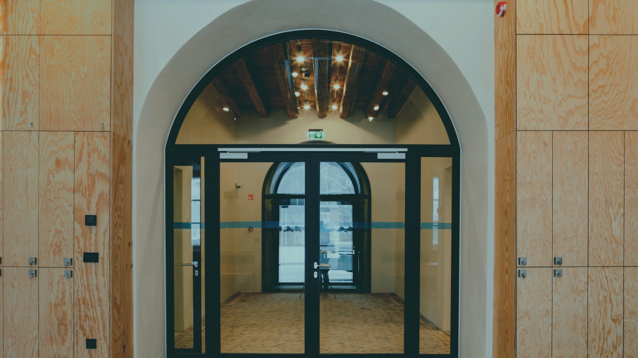 Nastanek od A do BAZA 25