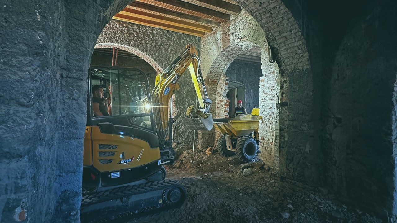 Nastanek od A do BAZA 6