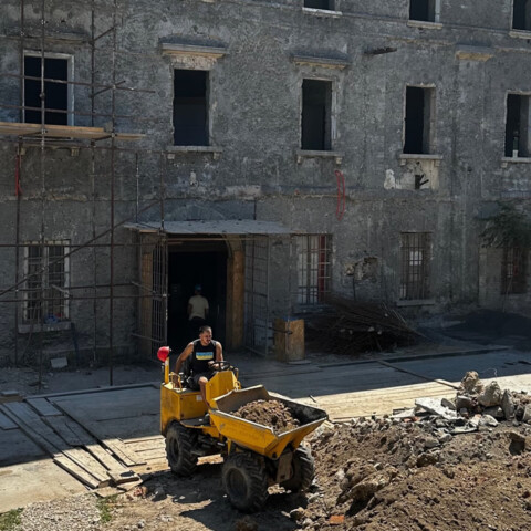 PRIDI BLIŽJE, SPOZNAJ BAZO! - brezplačni vodeni ogledi slika 3